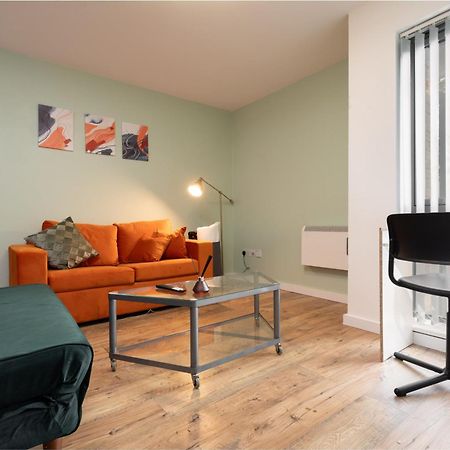 Апартаменти Free Parking - Immaculate 1Bd Flat - Salford Quays Манчестер Екстер'єр фото