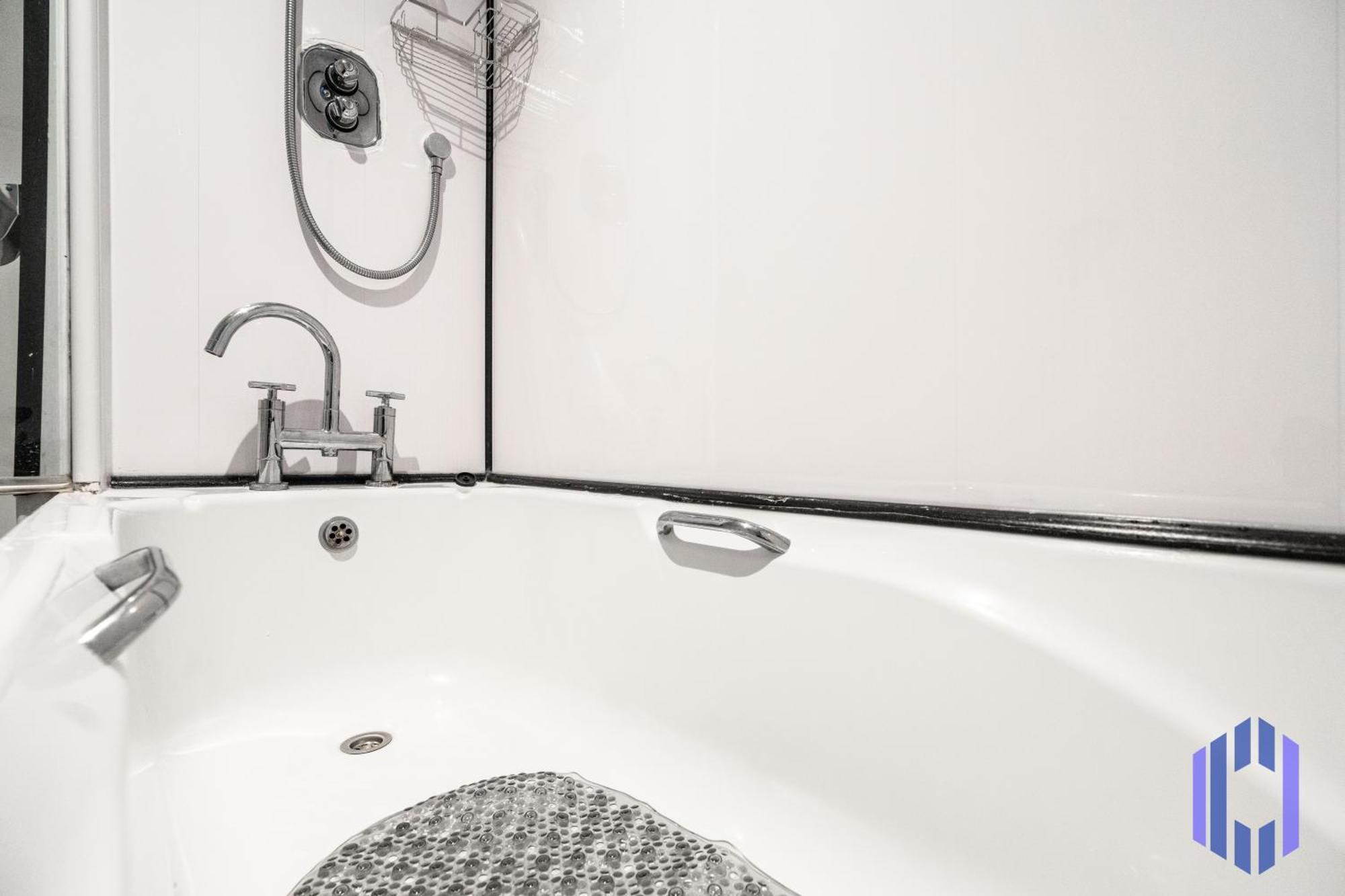 Апартаменти Free Parking - Immaculate 1Bd Flat - Salford Quays Манчестер Екстер'єр фото